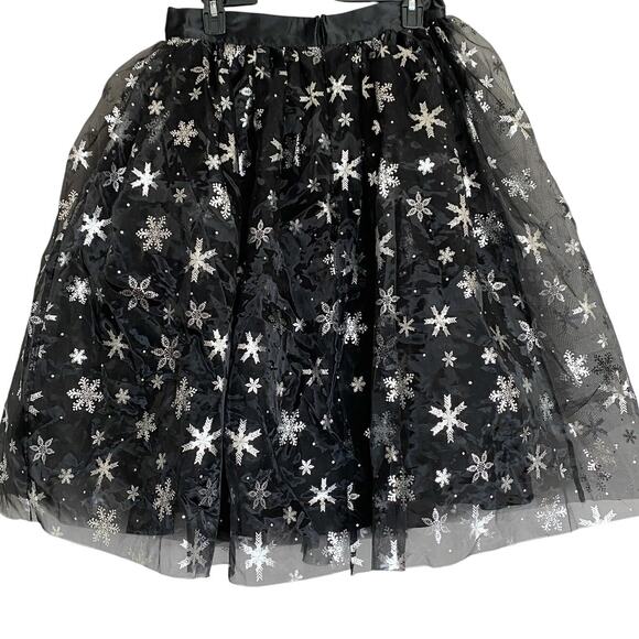 Unique Vintage BlackTulle Skirt with Snowflakes Silver Print - Size Large 10/12 - Picture 3 of 7